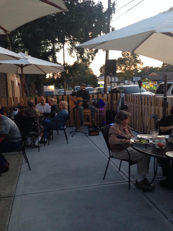 Aponte’s Pizzeria & Family Restaurant