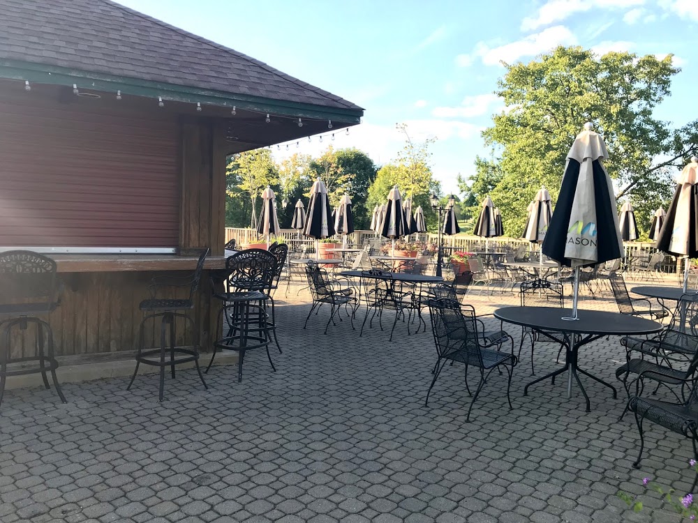 Courseview Restaurant & Lounge